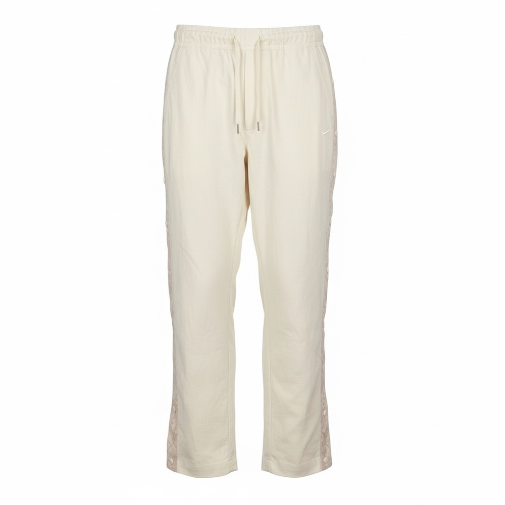 Mans white Nike pants